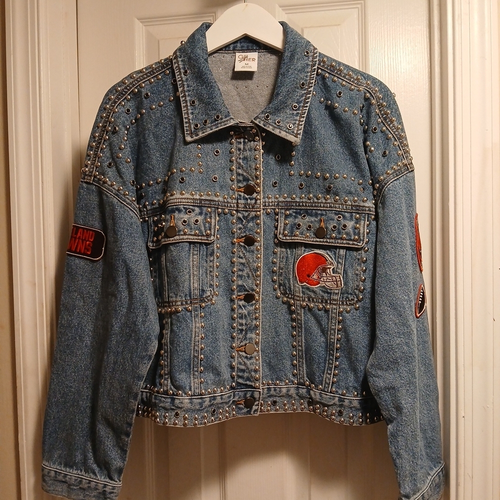 Cleveland Browns Jeans Denim Jacket with Studs Roomy Sz.M